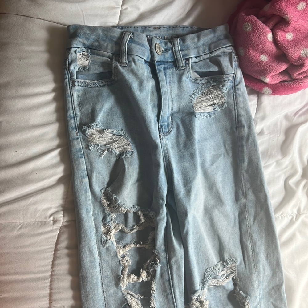 American Eagle Ripped curvy high rise jegging